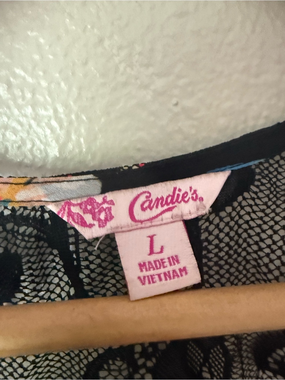 ❇️Candie's Black Sheer Floral Kimono Top with Lace Trim 2 for $22❇️ - Picture 2 of 4